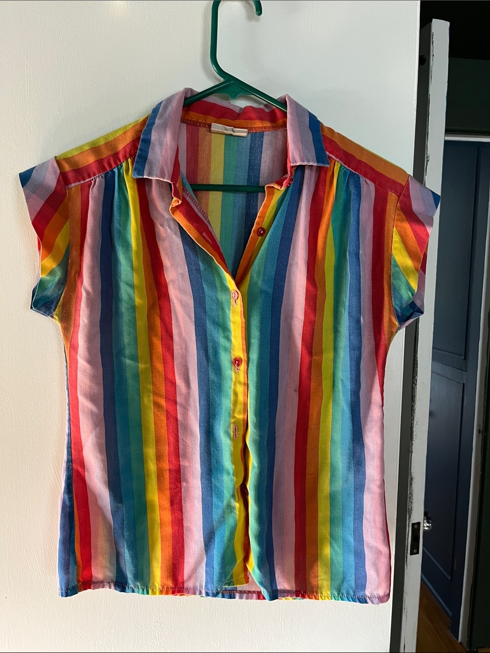 Vintage rainbow button-up by Popcorn Fashion